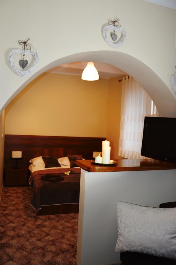 Hotel Irena Моронг Екстериор снимка